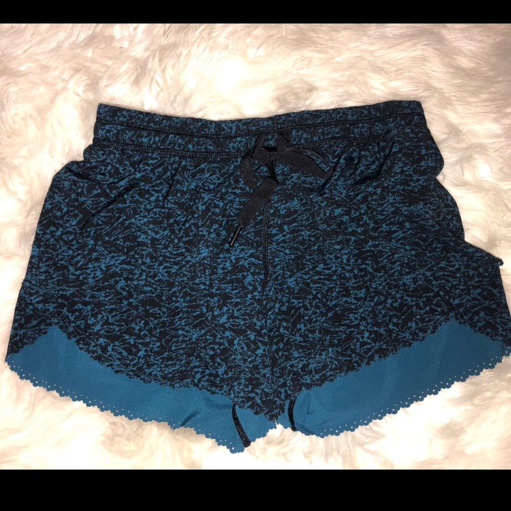 Lulu lemon shorts!